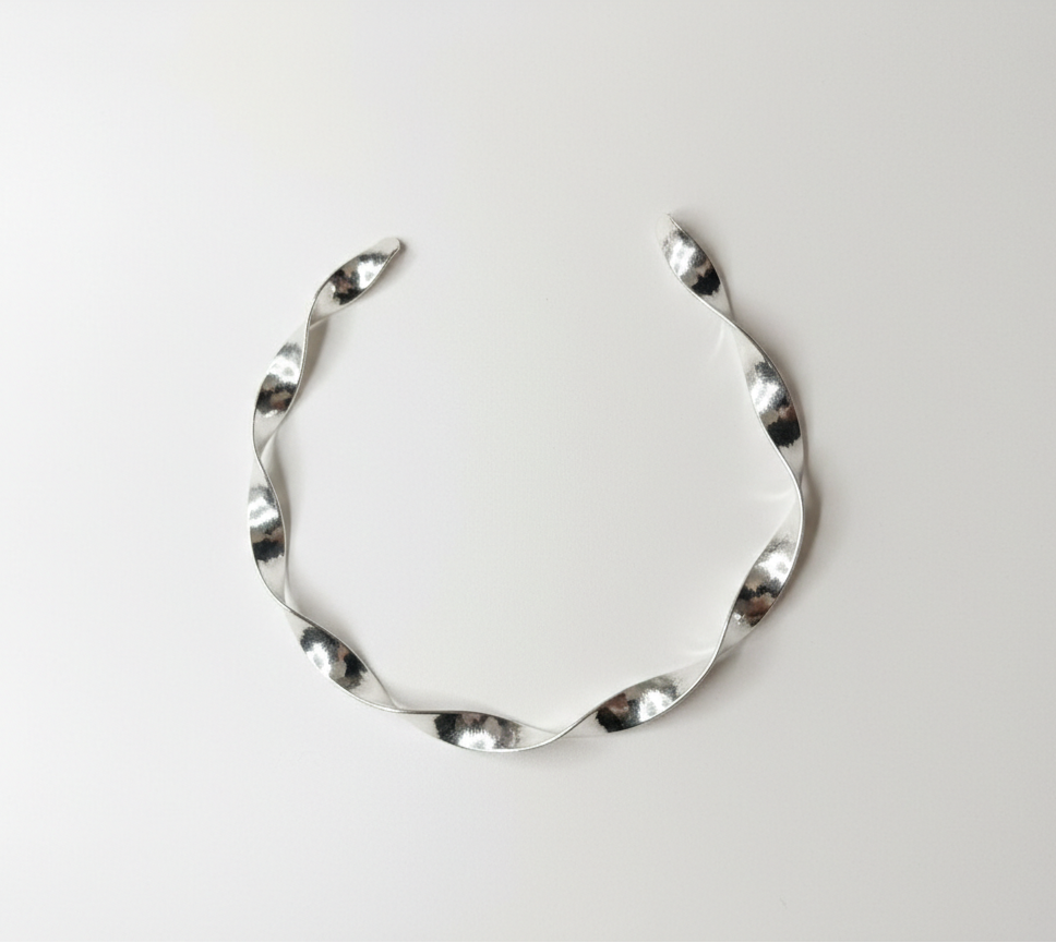 Aureline choker